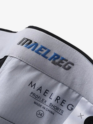 Waistband interior with branding and size tag – Black shorts, 7 Inch